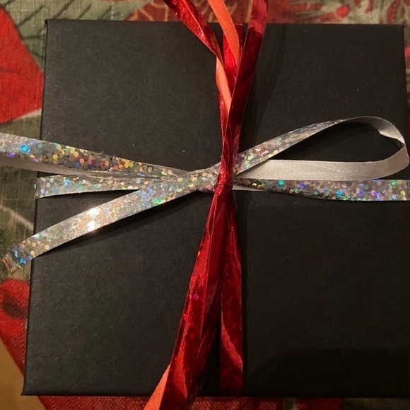 Mama Necklace - Picture 10 of 11